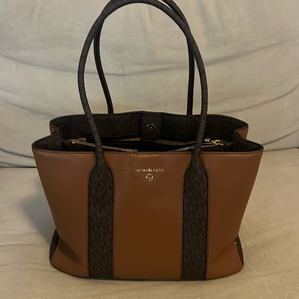 MICHAEL MICHAEL KORS LARGE TOTE